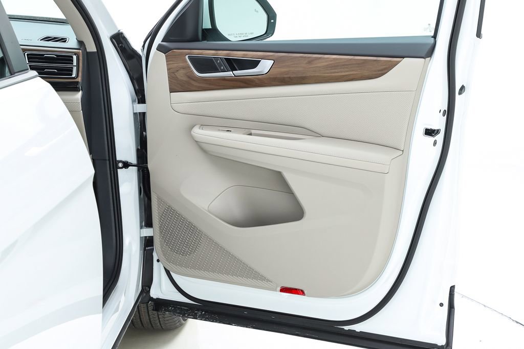 New 2026 Volkswagen Atlas SE image 32