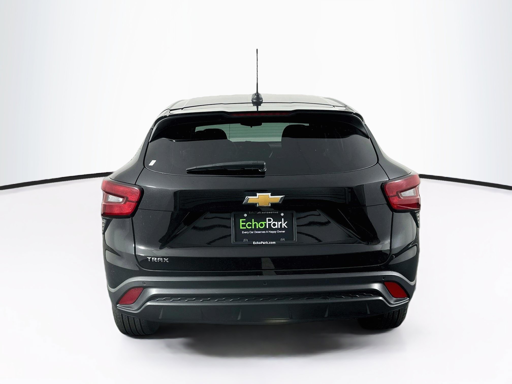 Used 2024 Chevrolet Trax LS w/ LS Convenience Package FWD image 7