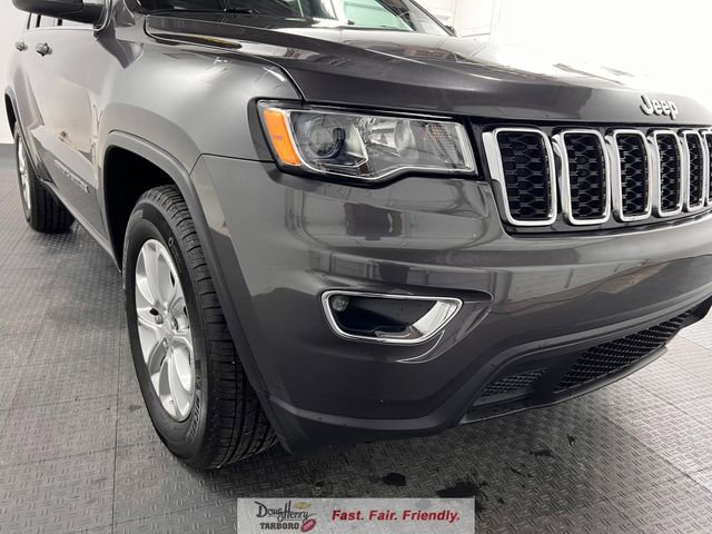 Used 2021 Jeep Grand Cherokee Laredo RWD image 10