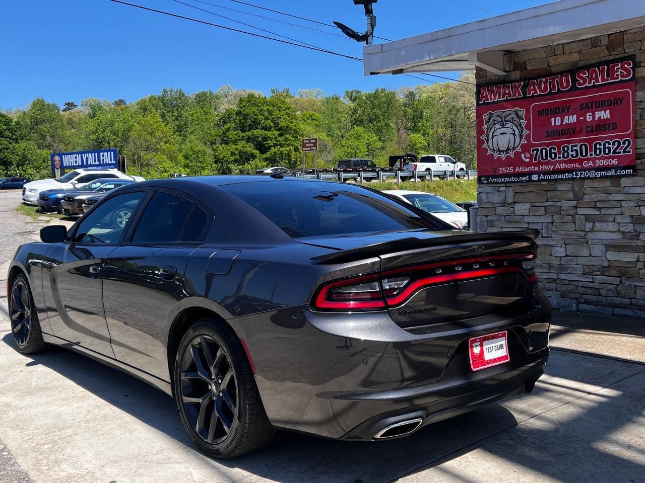 Used 2019 Dodge Charger SXT w/ Blacktop Package image 4
