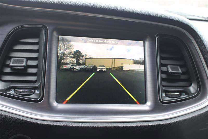 Used 2018 Dodge Challenger SXT image 18