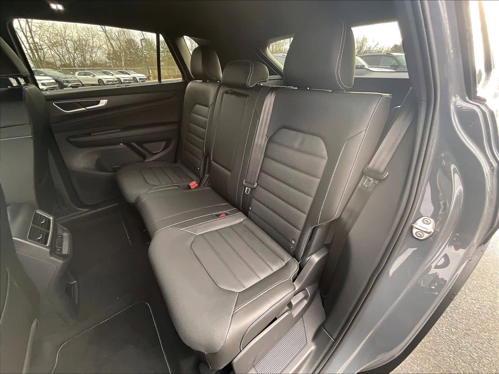 New 2026 Volkswagen Atlas Cross Sport SEL AWD/4WD image 15