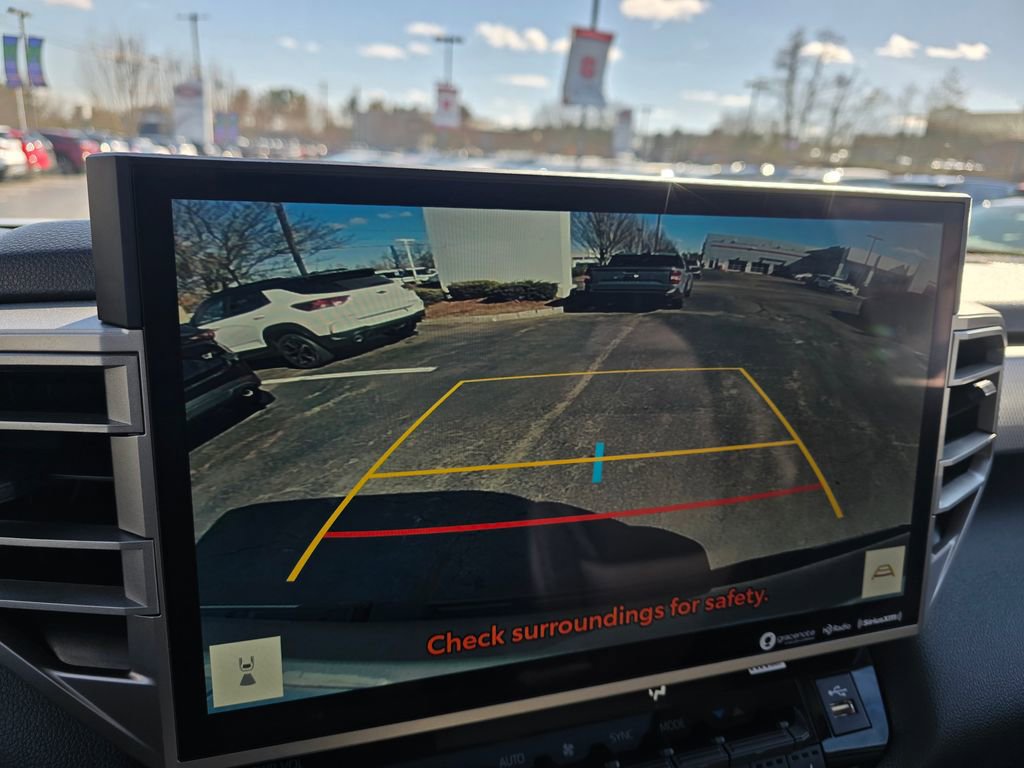 Used 2024 Toyota Tundra Limited AWD/4WD image 28