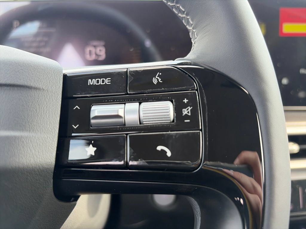 New 2026 Kia Sorento LX FWD image 12