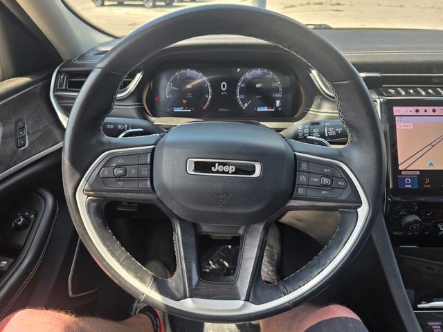 Used 2022 Jeep Grand Cherokee L Limited AWD/4WD image 27