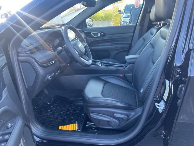 New 2026 Jeep Compass Latitude AWD/4WD image 17