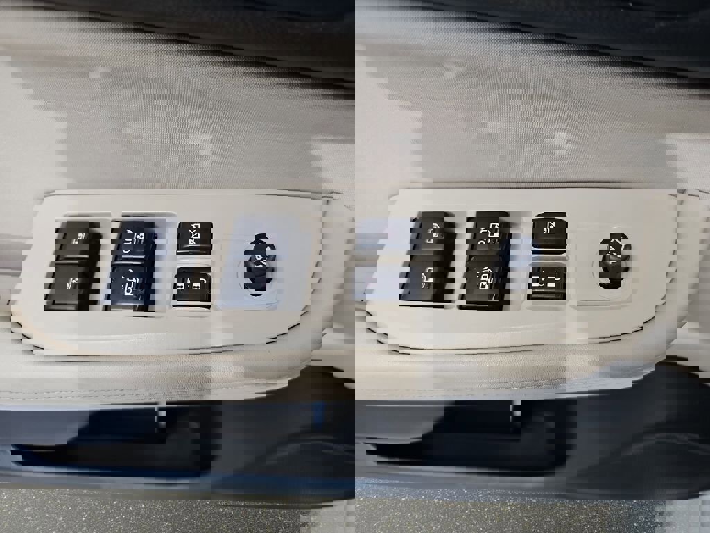 Used 2017 Subaru Legacy 2.5i Premium image 30