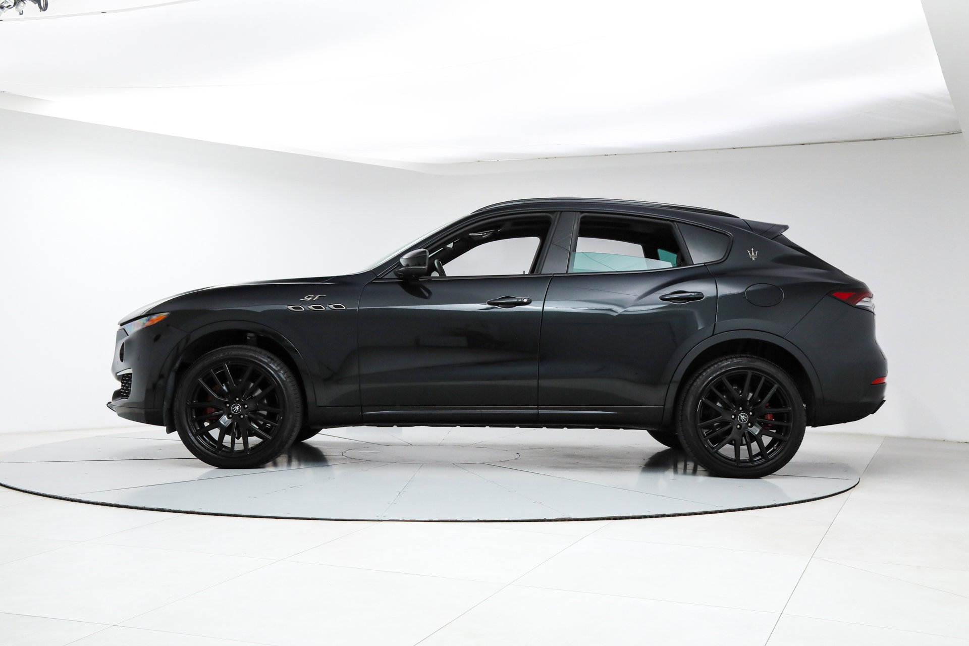 Certified 2022 Maserati Levante GT image 2