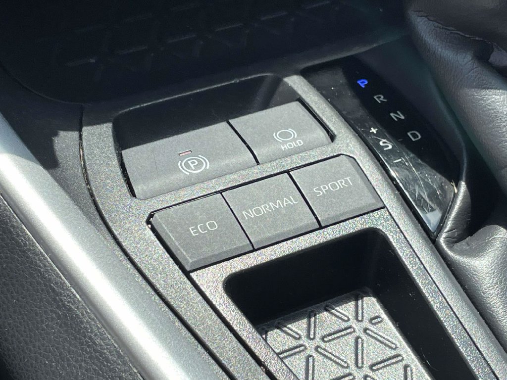 Certified 2024 Toyota RAV4 XLE FWD image 19