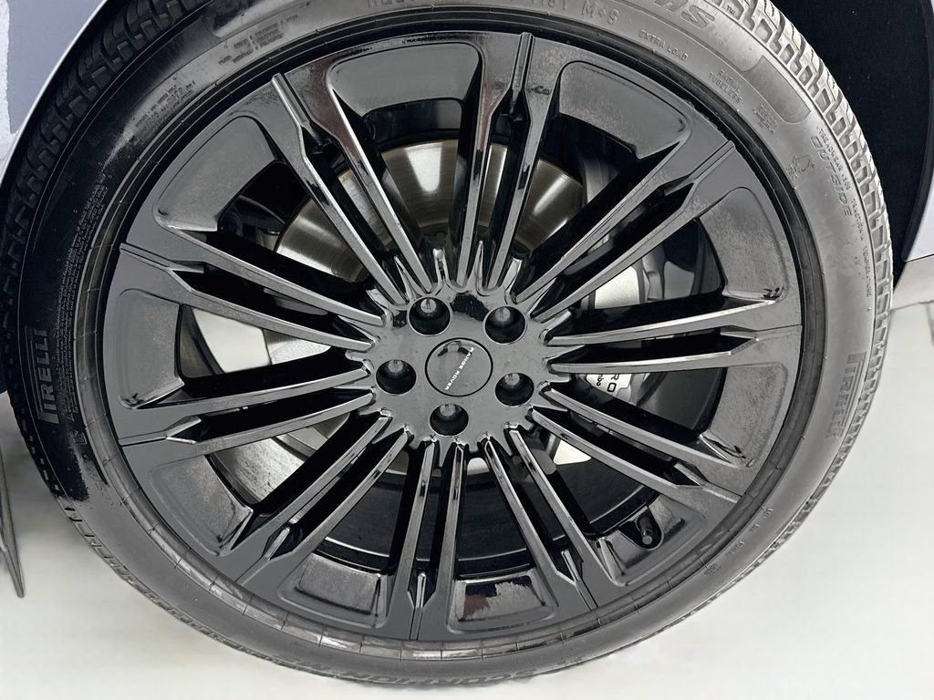 Certified 2026 Land Rover Range Rover SE AWD/4WD image 28