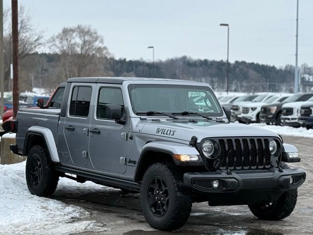 Used 2021 Jeep Gladiator Willys image 32