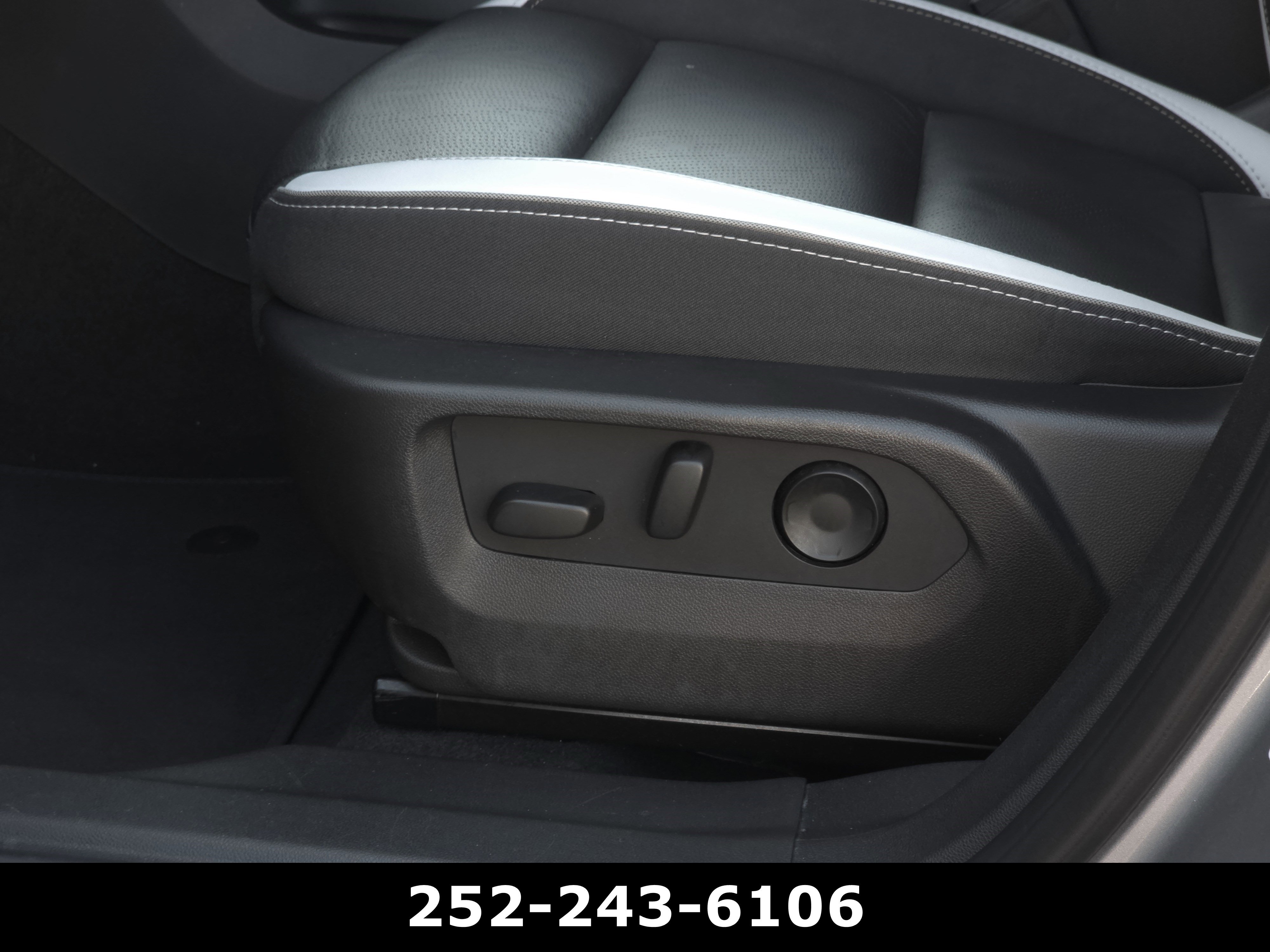 Used 2025 Buick Envision Sport Touring image 11