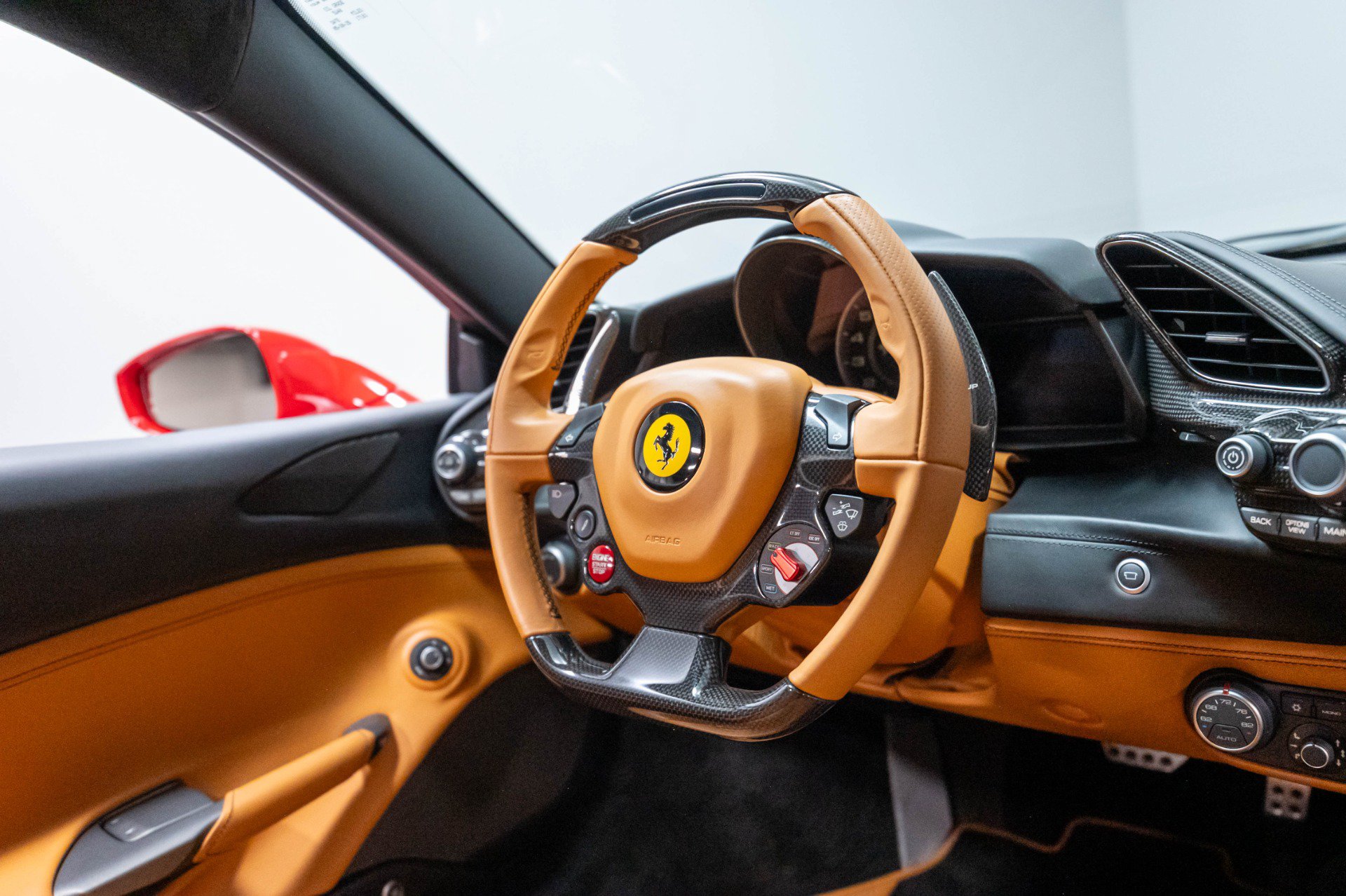 Used 2016 Ferrari 488 GTB RWD image 40