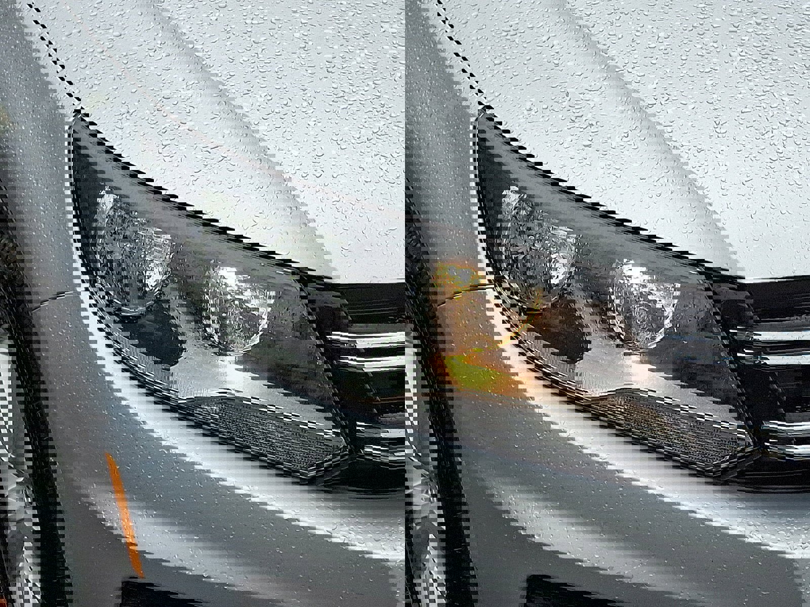 Used 2013 Volkswagen Tiguan S image 9