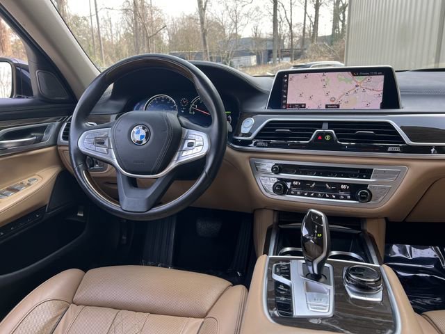 Used 2019 BMW 740i w/ Executive Package image 17