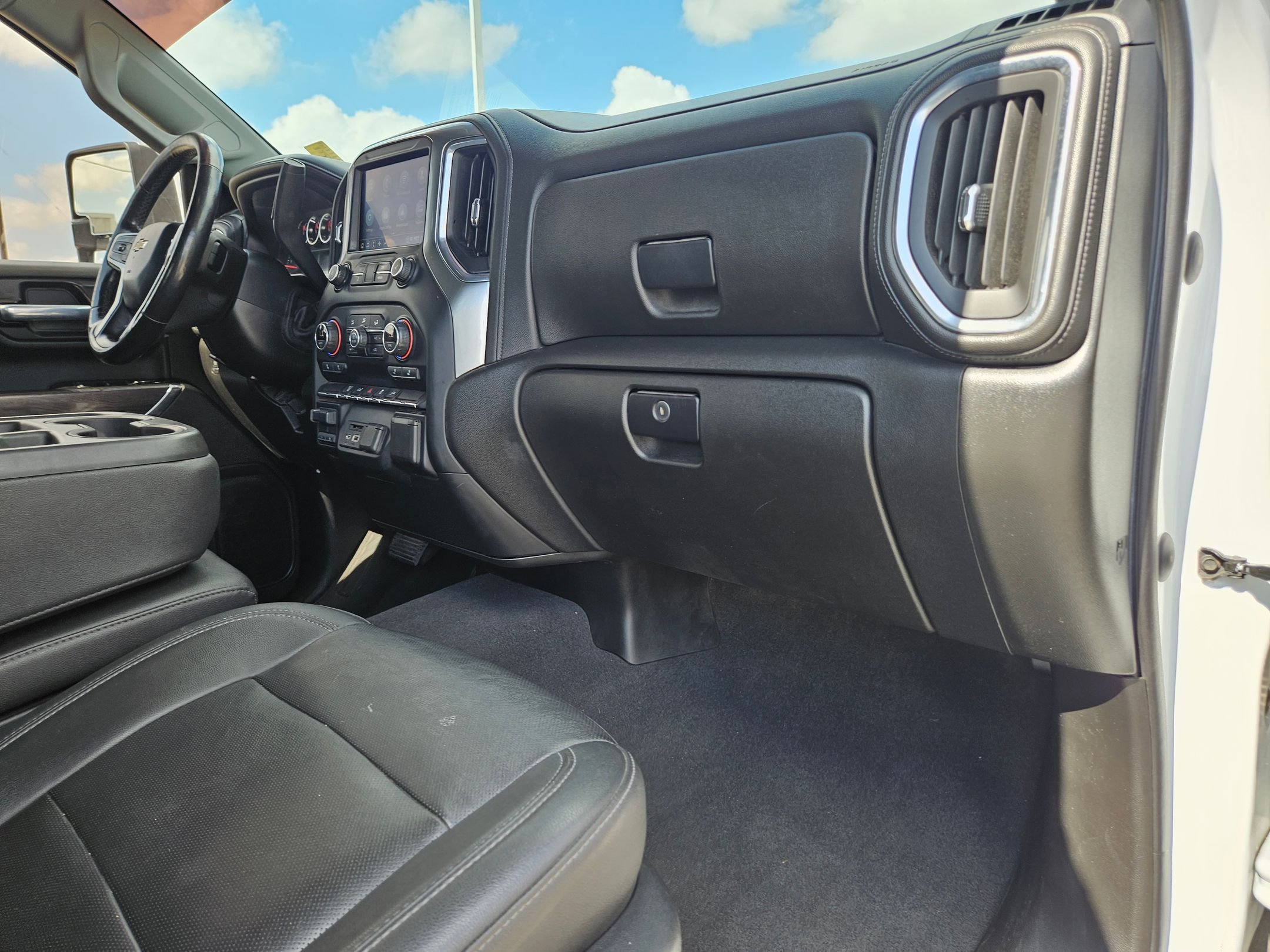 Used 2021 Chevrolet Silverado 2500 LTZ image 28