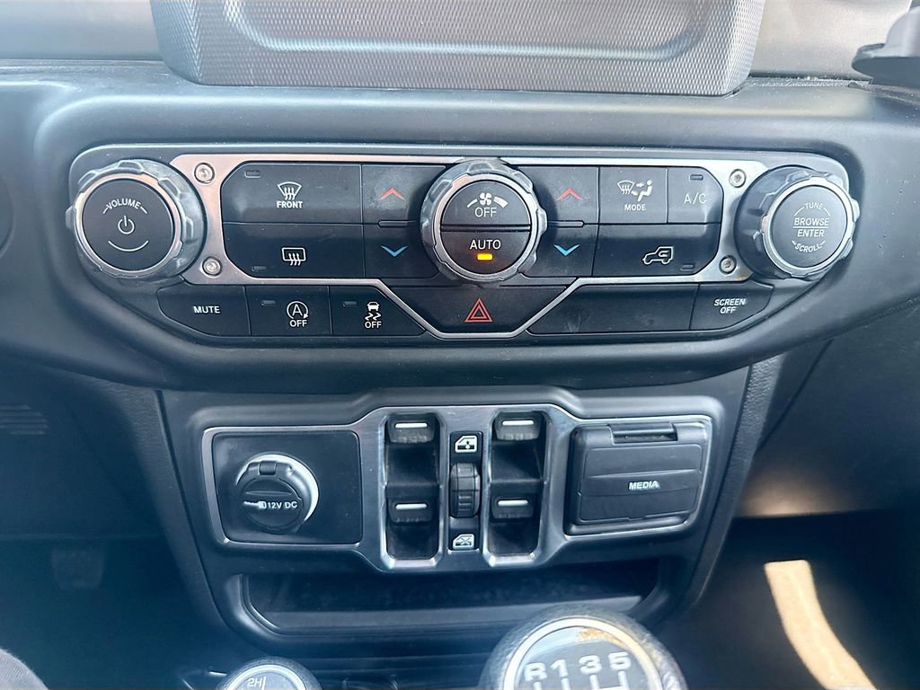 Used 2021 Jeep Wrangler Unlimited Sport image 17