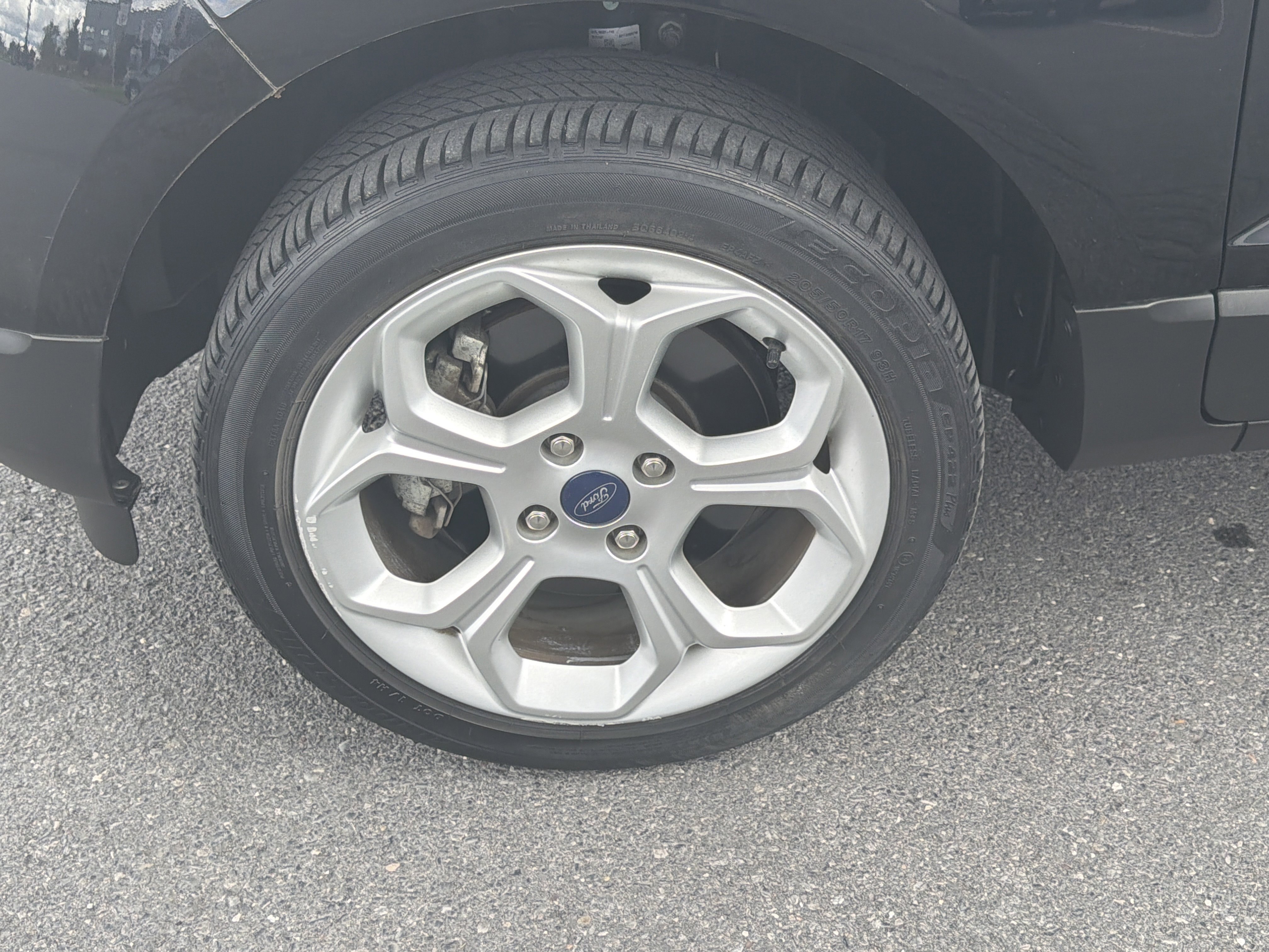 Used 2021 Ford EcoSport SE w/ SE Convenience Package image 11