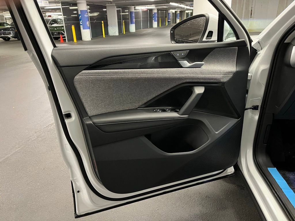 New 2026 Volkswagen Tiguan S FWD image 18