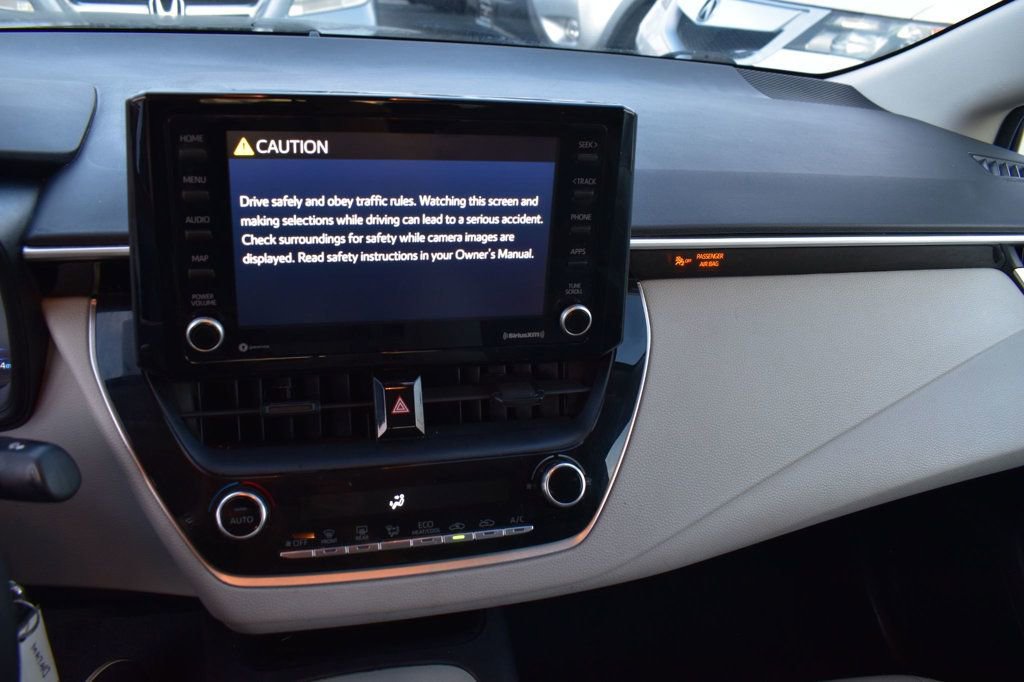 Used 2022 Toyota Corolla LE image 34