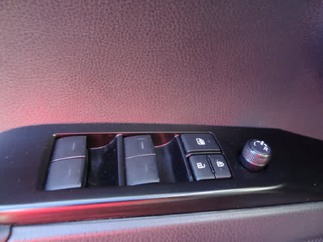Used 2026 Toyota Camry SE w/ Convenience Package AWD/4WD image 13