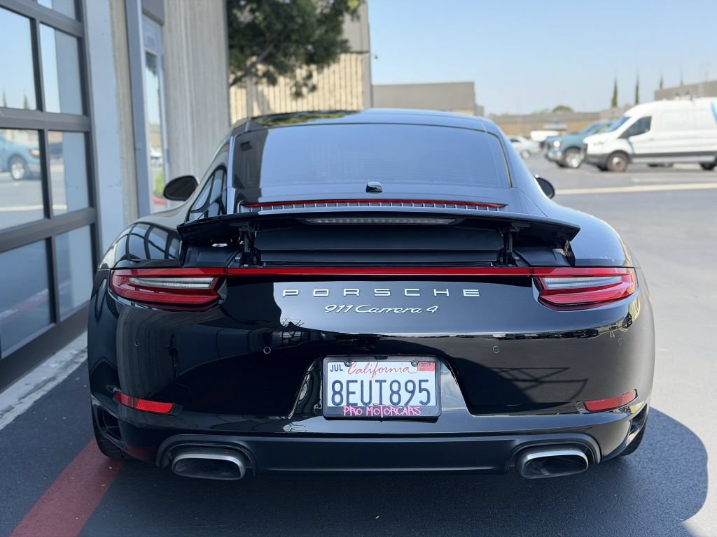 Used 2019 Porsche 911 Carrera 4 AWD/4WD image 19