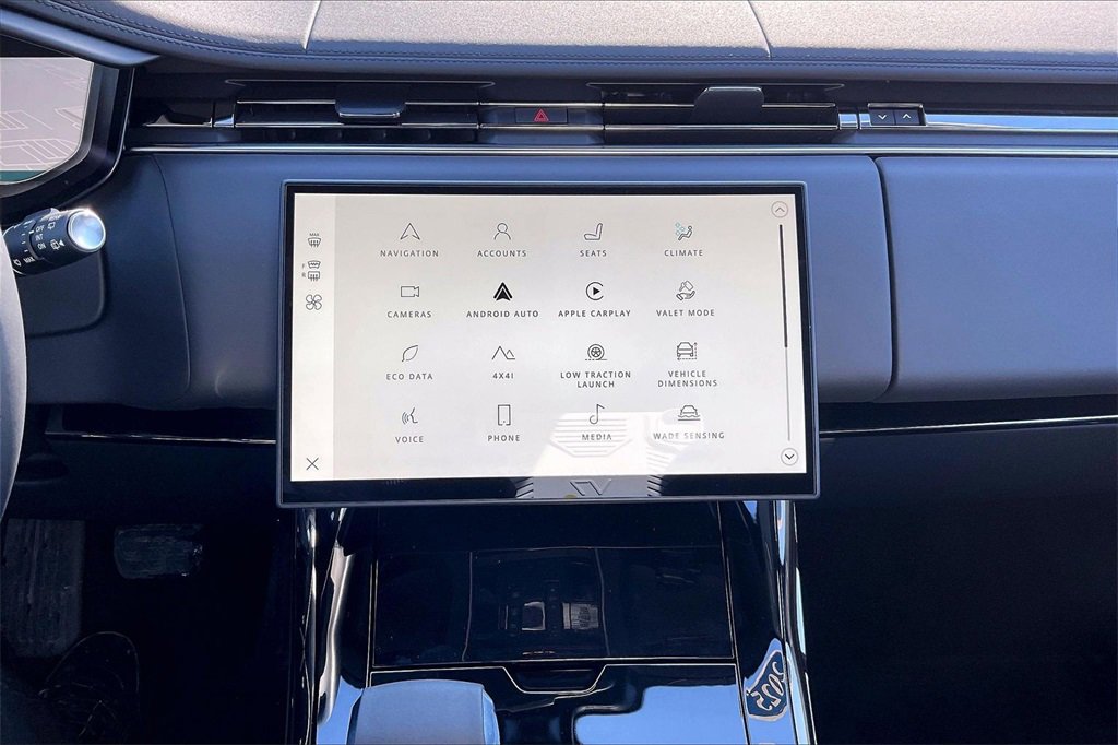 Certified 2025 Land Rover Range Rover Sport SE image 15