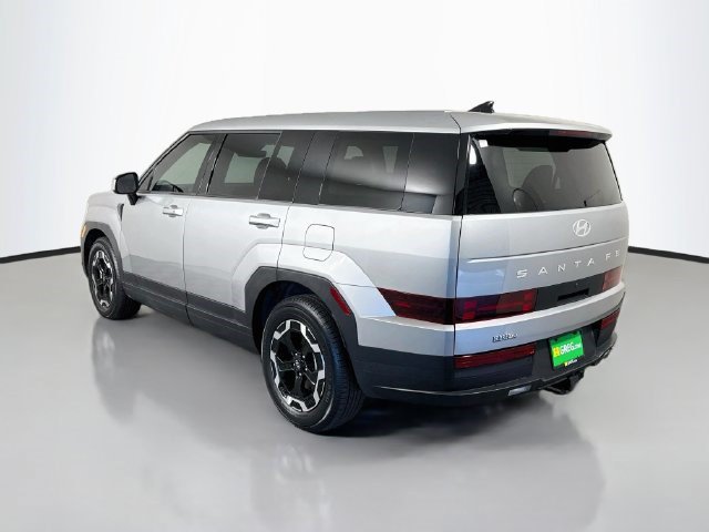 Used 2024 Hyundai Santa Fe SE FWD image 7
