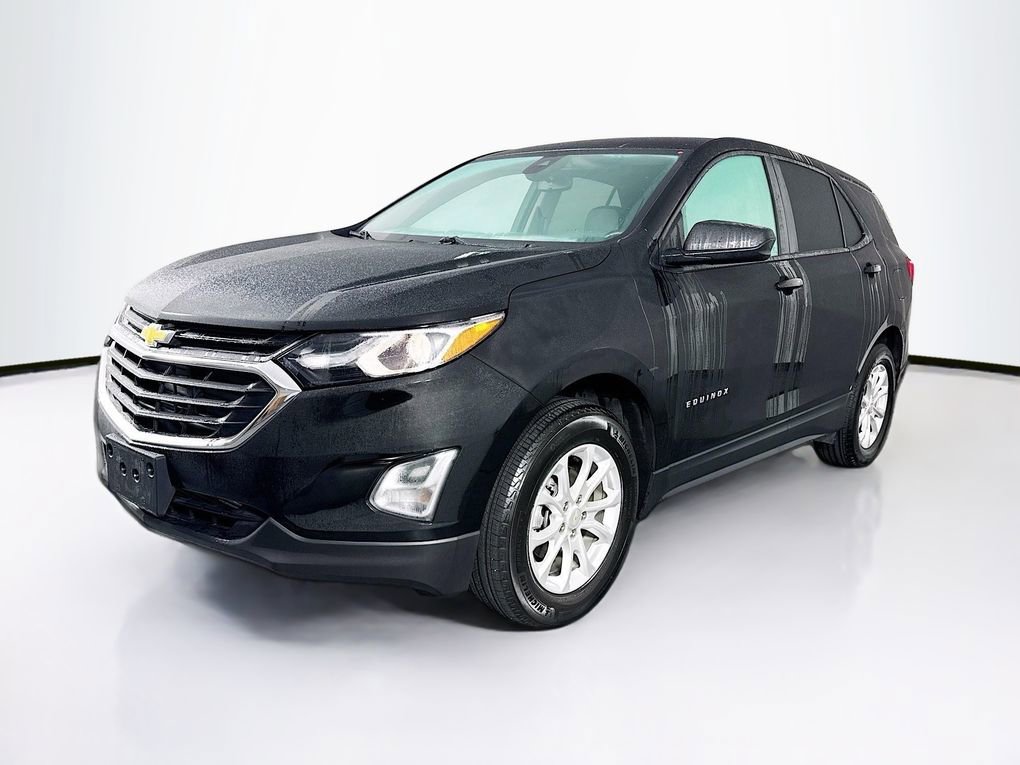 Used 2020 Chevrolet Equinox LS w/ LS Convenience Package image 3