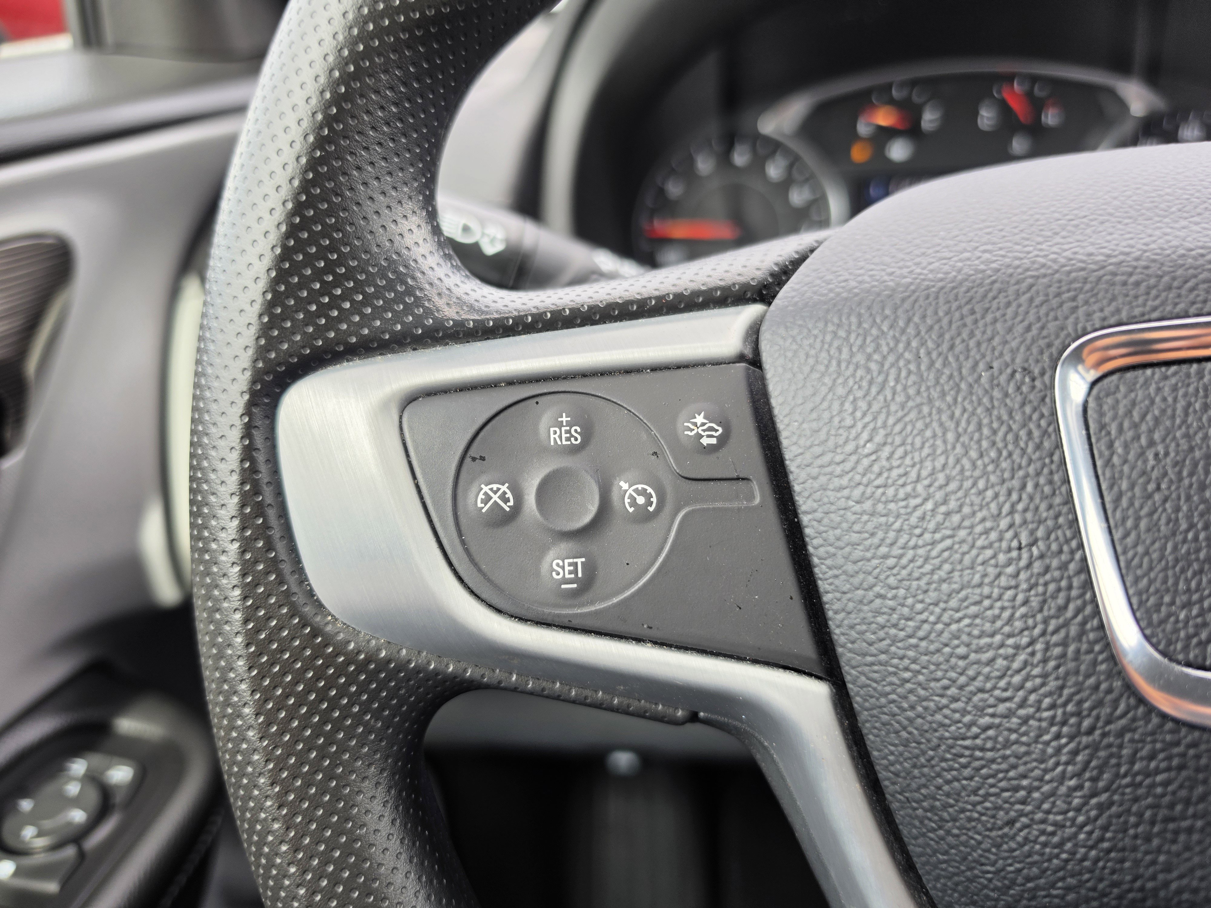 Certified 2024 GMC Terrain SLE w/ Driver Convenience Package FWD image 18