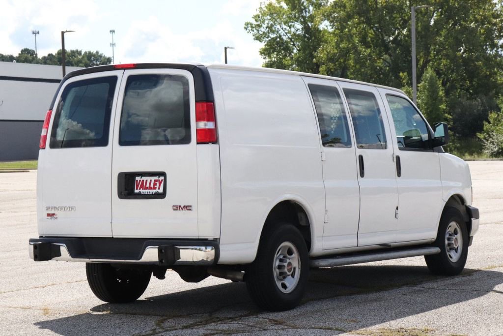 Used 2024 GMC Savana 2500 w/ Driver Convenience Package image 7