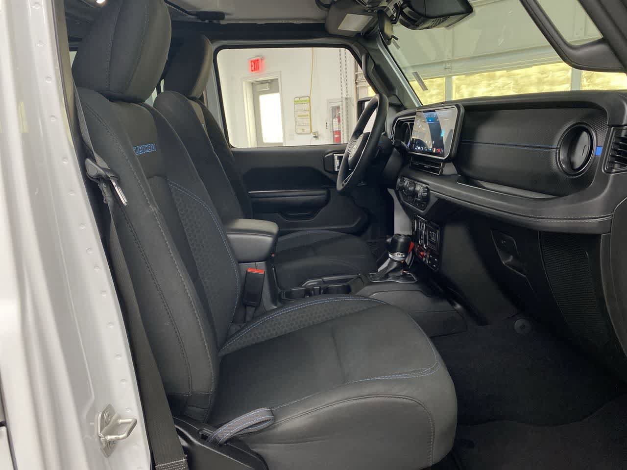 Used 2024 Jeep Wrangler Unlimited Rubicon 4xe image 19
