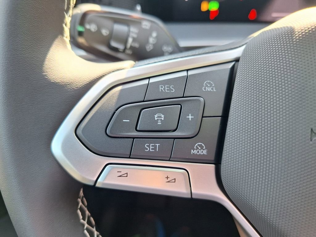 New 2025 Volkswagen Tiguan S image 13