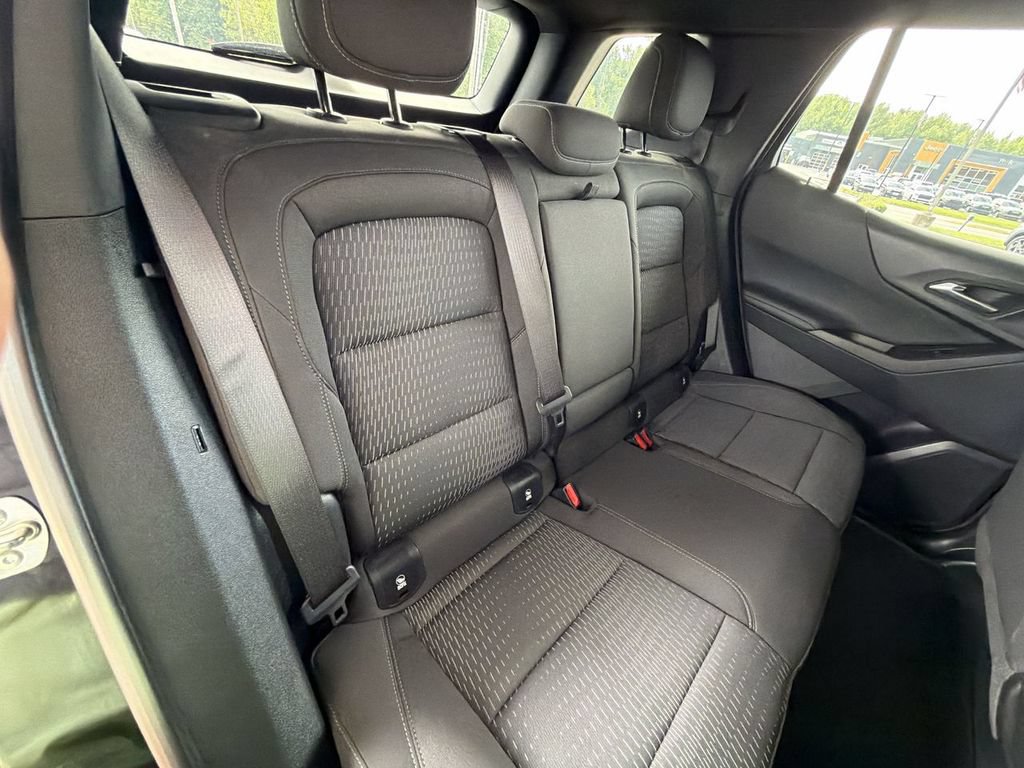 Used 2026 Chevrolet Equinox LT FWD image 27