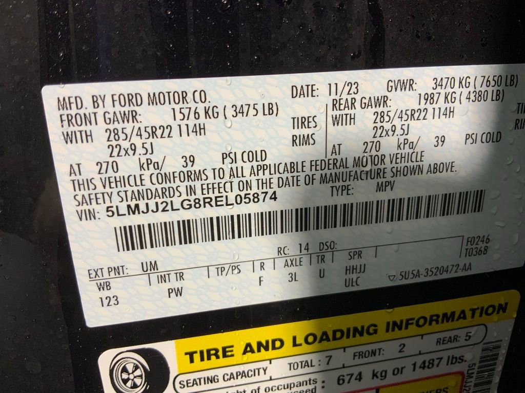 Used 2024 Lincoln Navigator Reserve image 38