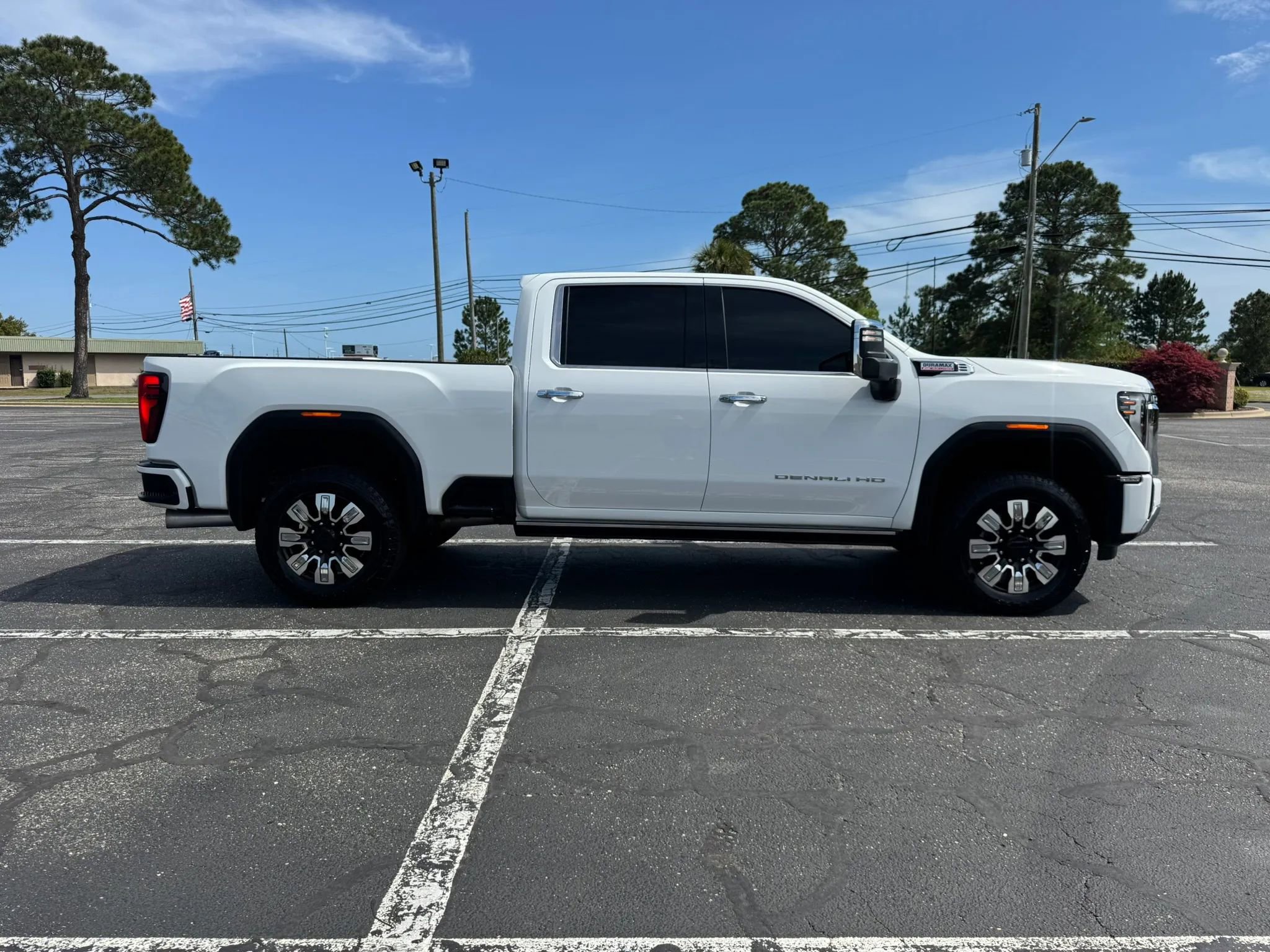 Used 2024 GMC Sierra 2500 Denali w/ Denali Reserve Package image 5