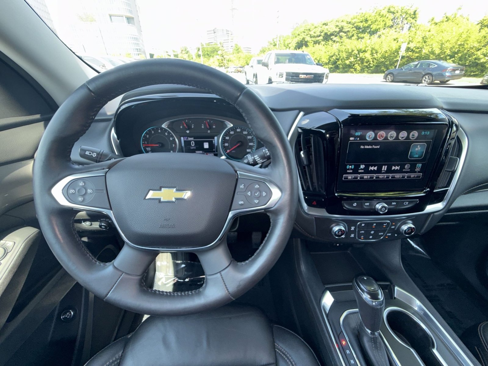 Used 2018 Chevrolet Traverse LT AWD/4WD image 16