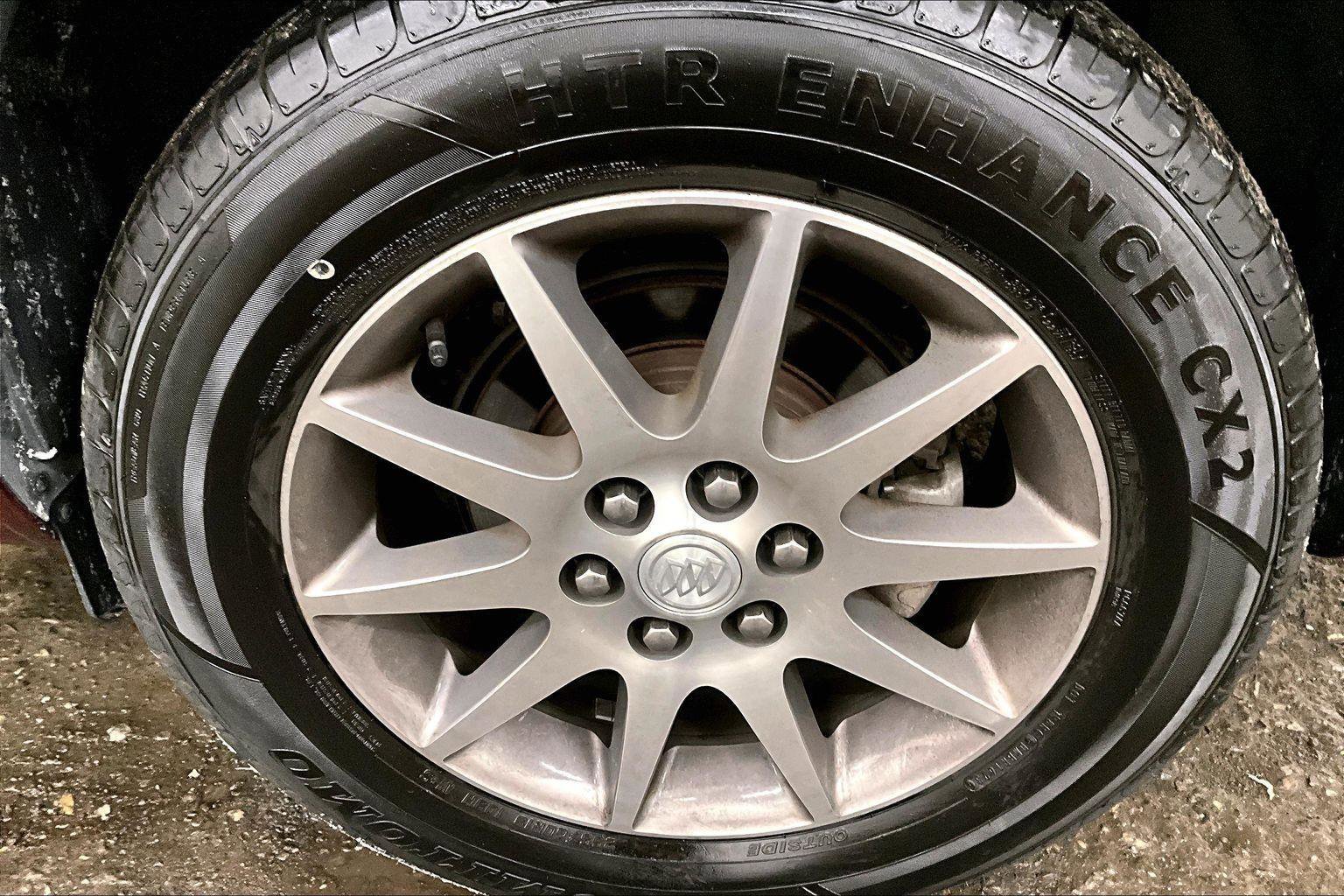 Used 2015 Buick Enclave Leather image 9