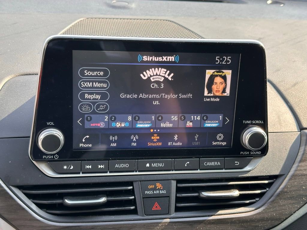 Used 2025 Nissan Altima 2.5 SV image 26