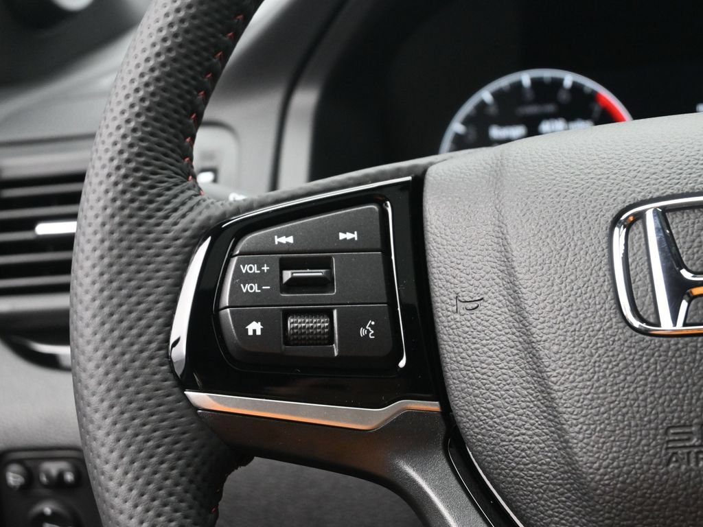 Used 2026 Honda Ridgeline Black Edition image 11