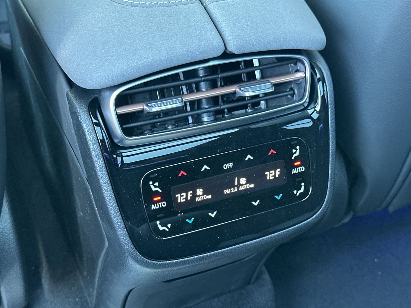 New 2026 Mercedes-Benz EQS 550 4MATIC SUV image 13