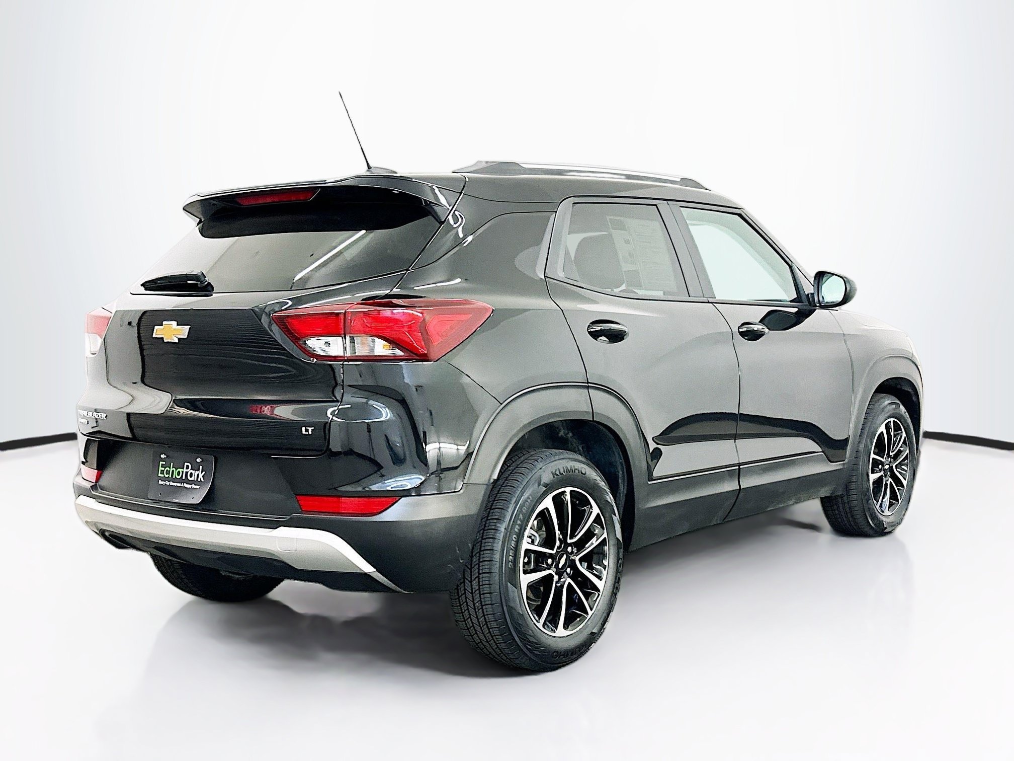 Used 2025 Chevrolet TrailBlazer LT AWD/4WD image 9