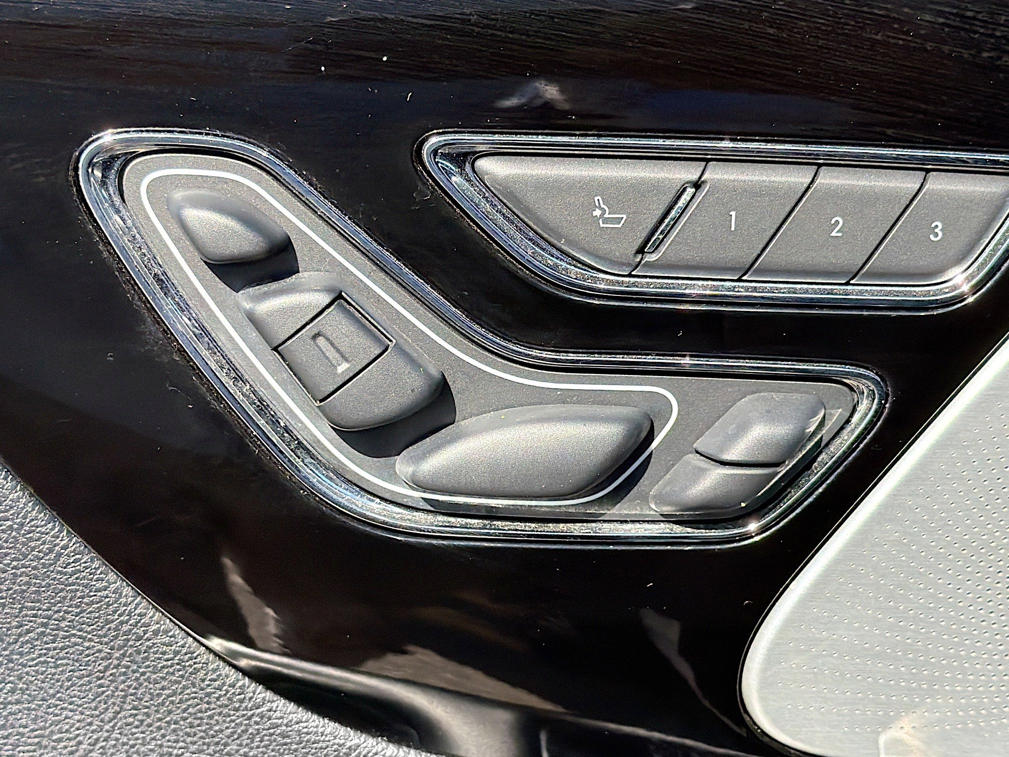 Used 2020 Lincoln Aviator Grand Touring w/ Equipment Group 302A image 25