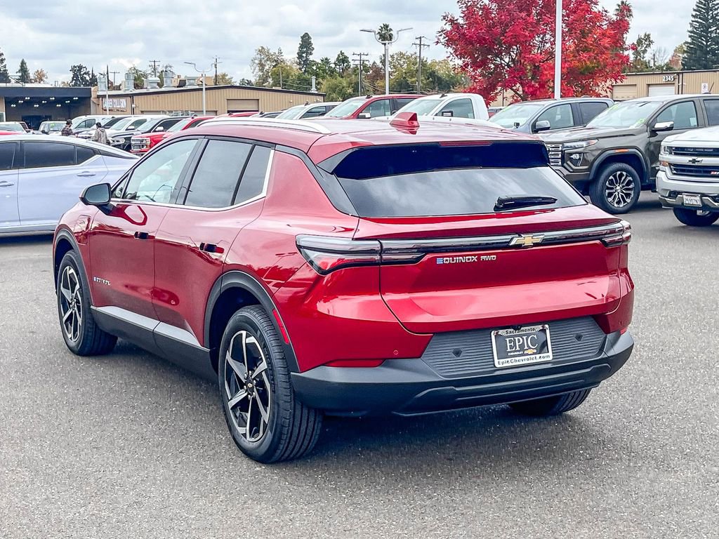 New 2026 Chevrolet Equinox EV LT image 2