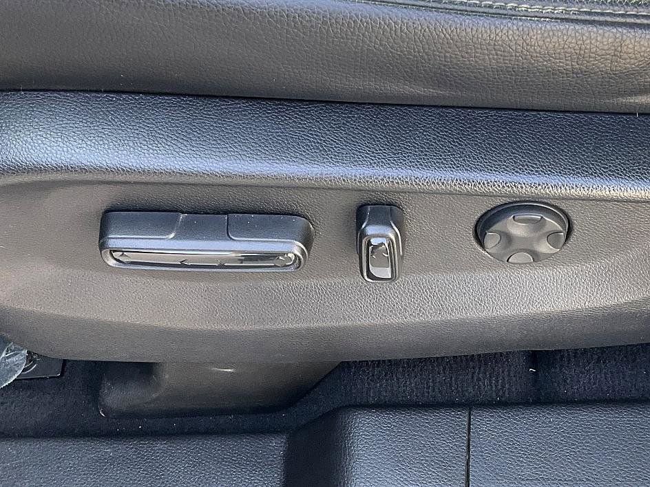 Used 2023 Honda Odyssey Touring image 18