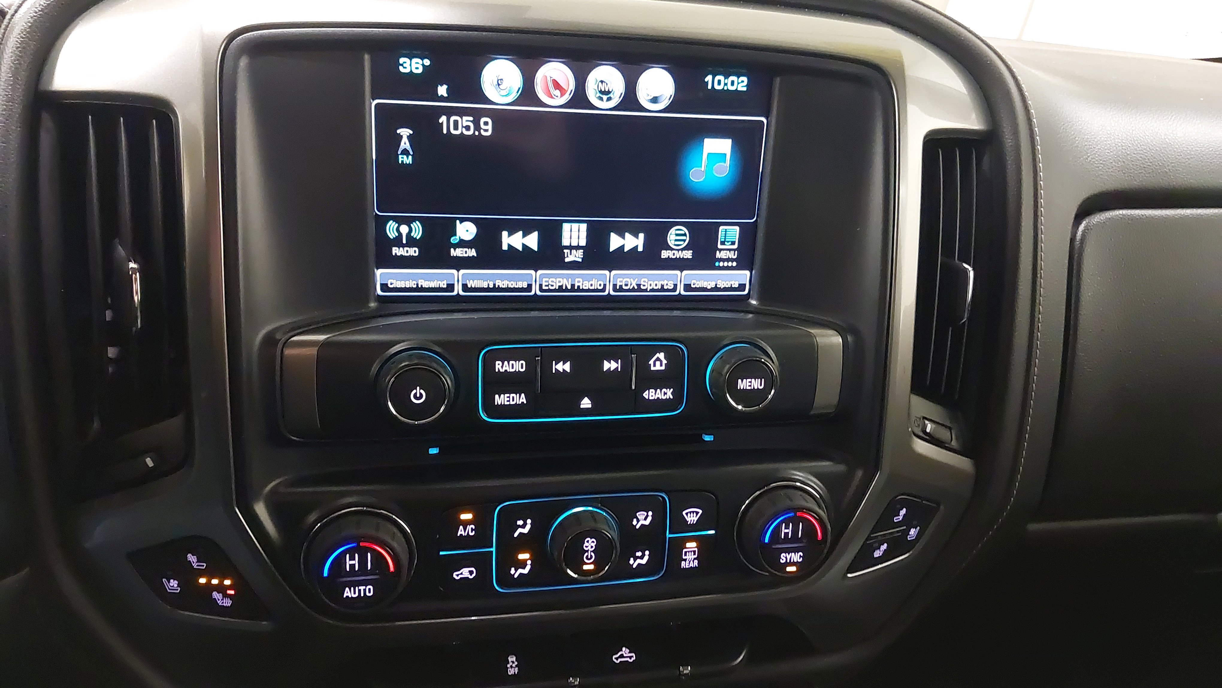 Used 2018 Chevrolet Silverado 1500 LTZ w/ Sport Package image 20