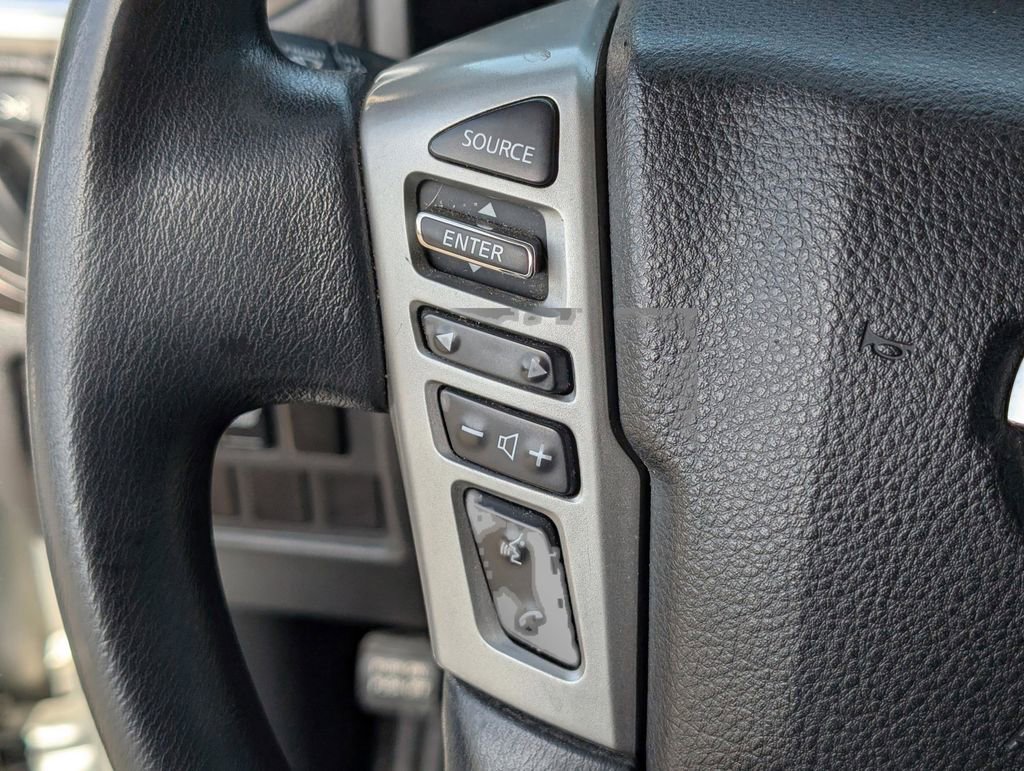 Used 2019 Nissan Titan SV AWD/4WD image 18