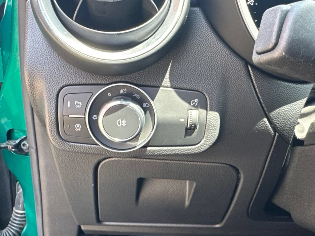 New 2025 Alfa Romeo Stelvio Sprint AWD/4WD image 40