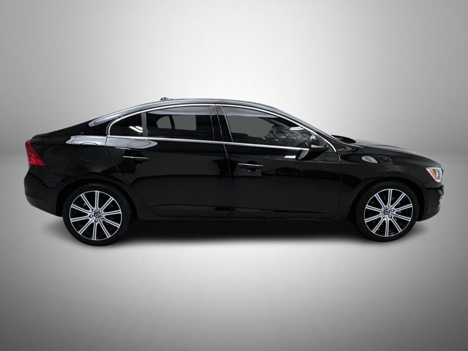 Used 2016 Volvo S60 T5 Premier w/ Climate Package image 4