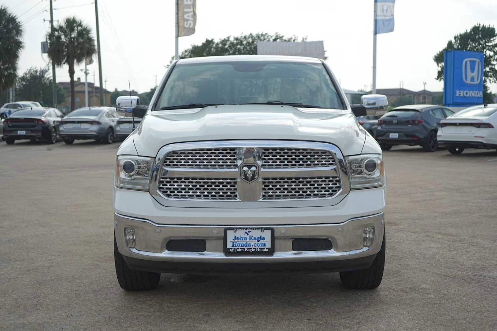 Used 2016 RAM 1500 Laramie w/ Convenience Group AWD/4WD image 6